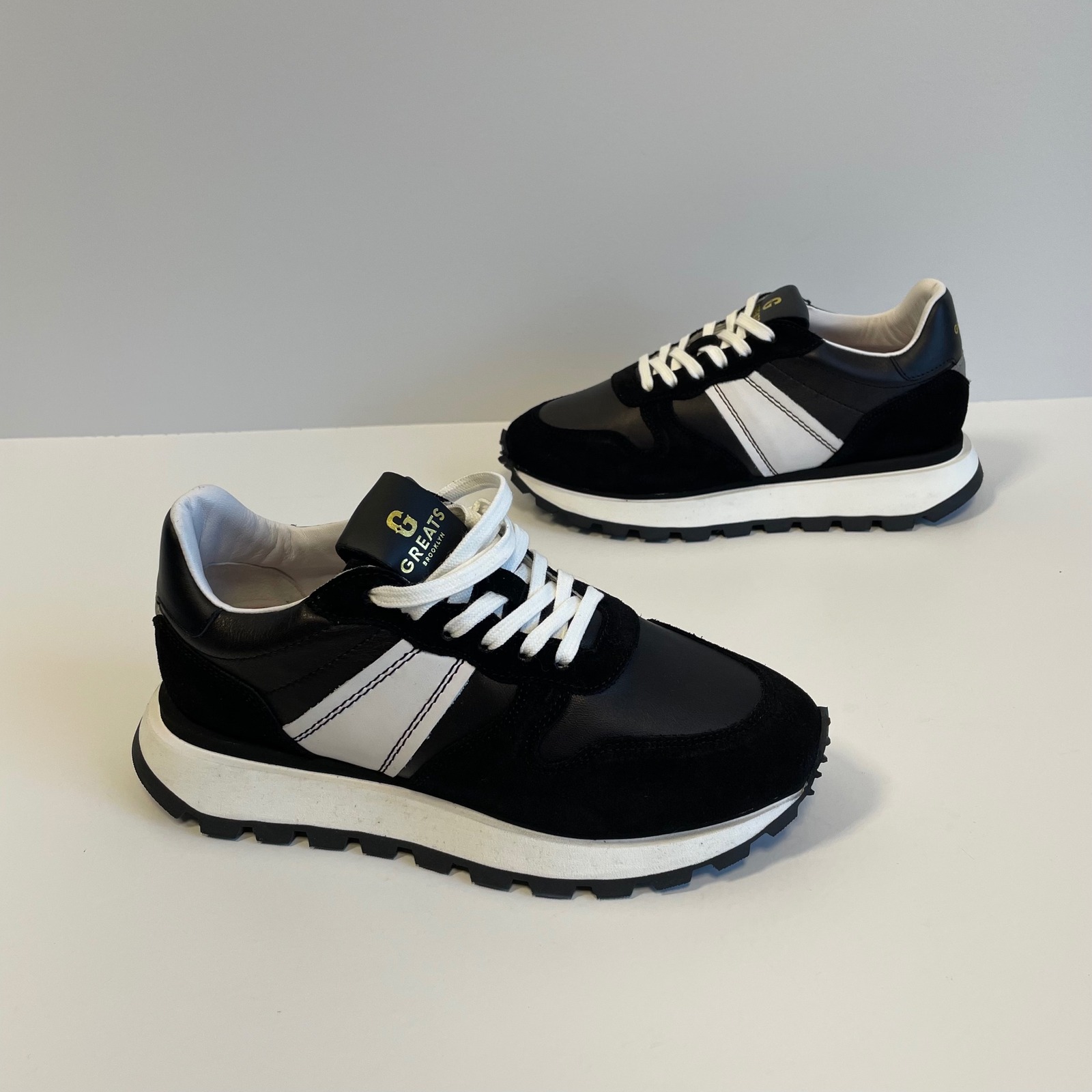Nwot Greats Greenpoint Runner Womens Black White Leather Suede Sneakers Size 8.5 — image 3 of 7